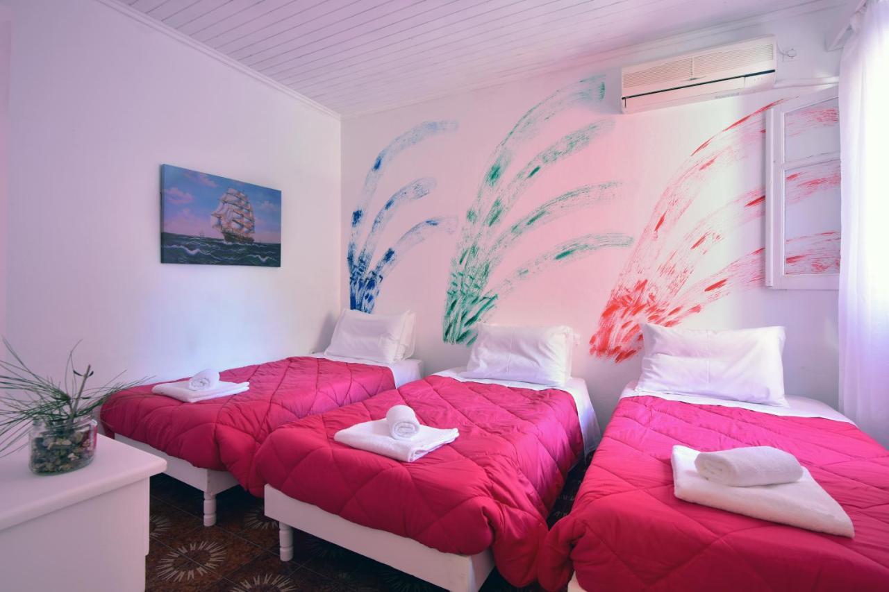 Merlyn Rooms Into The Nature, 100M From The Beach Dafnila Luaran gambar