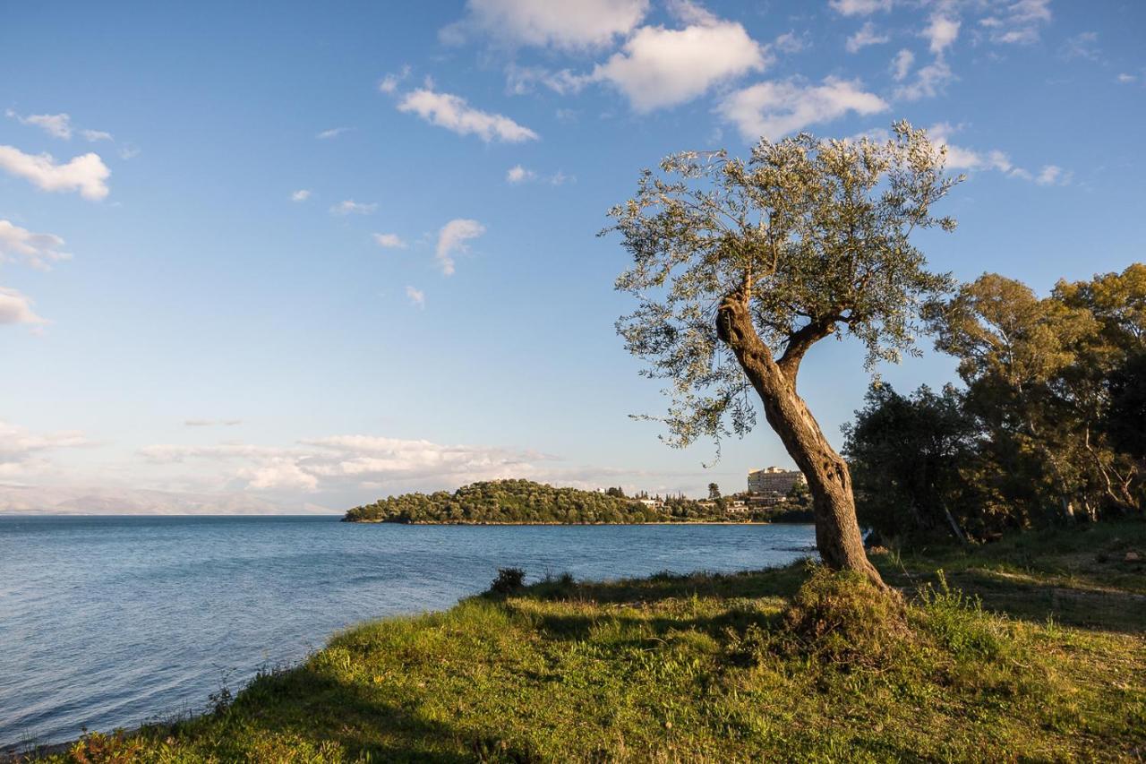 Merlyn Rooms Into The Nature, 100M From The Beach Dafnila Luaran gambar
